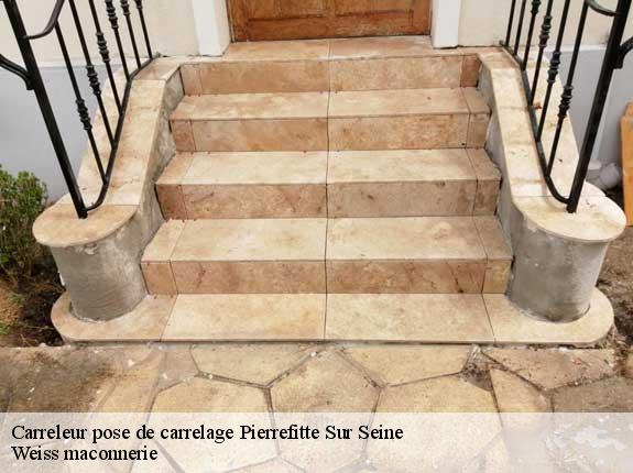 Carreleur pose de carrelage  93380